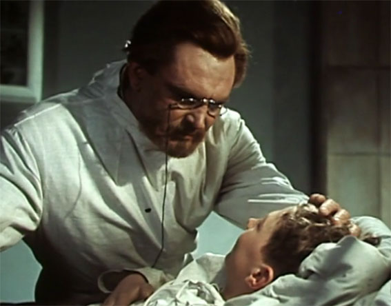 доктор Дымов и мальчик, кадр из фильма «Попрыгунья»